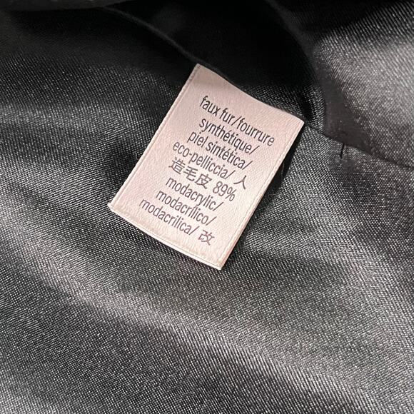 Victoria’s Secret Black Faux Fur Jacket Women’s Medium Short Coat Plush Soft - Picture 6 of 13